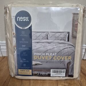 NWT Nestl Twin Size Pinch Pleat Duvet Cover & Sham Set – 2 Piece